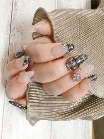 		スカルプチュア。ツィード。